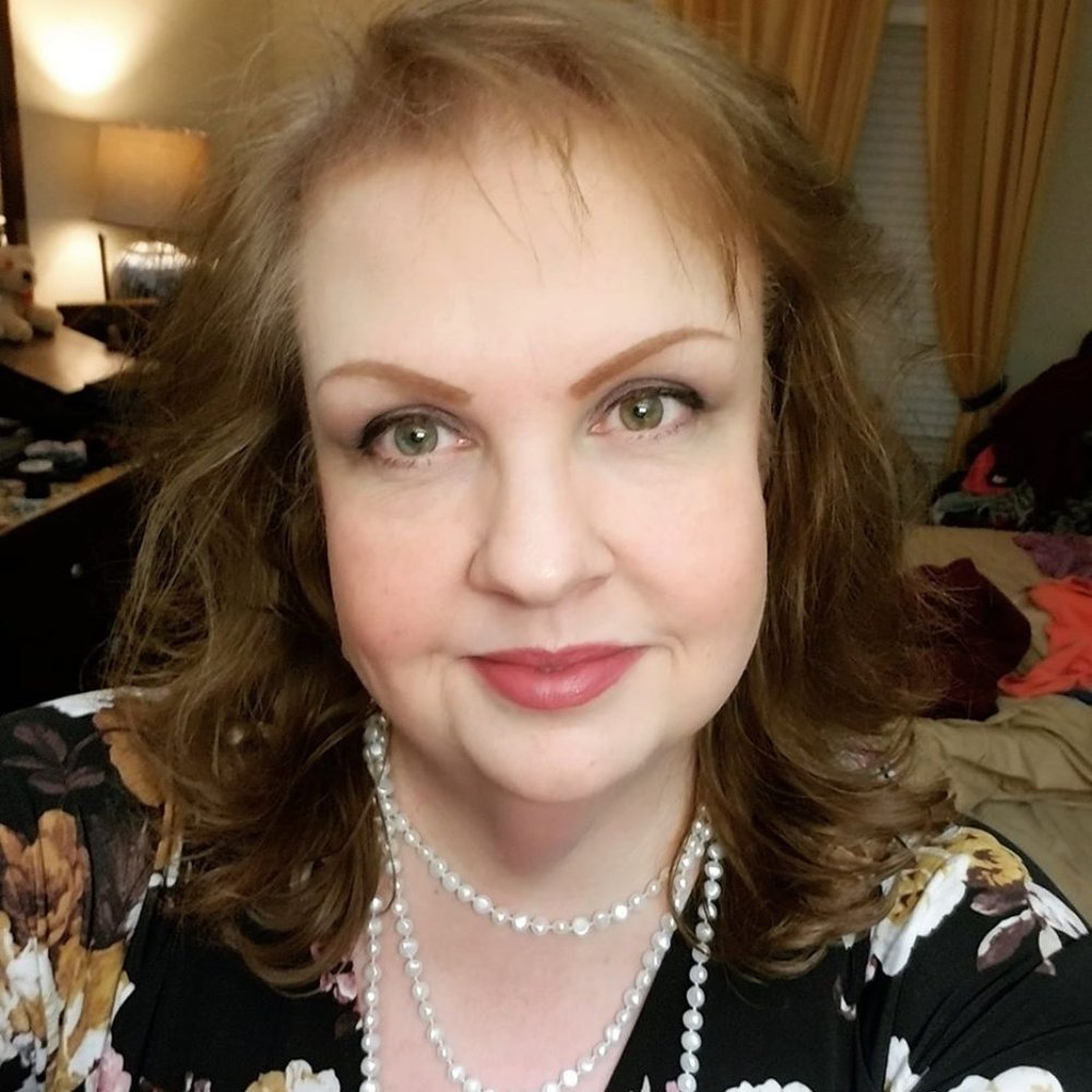 Meet Your Posher, Cynthia